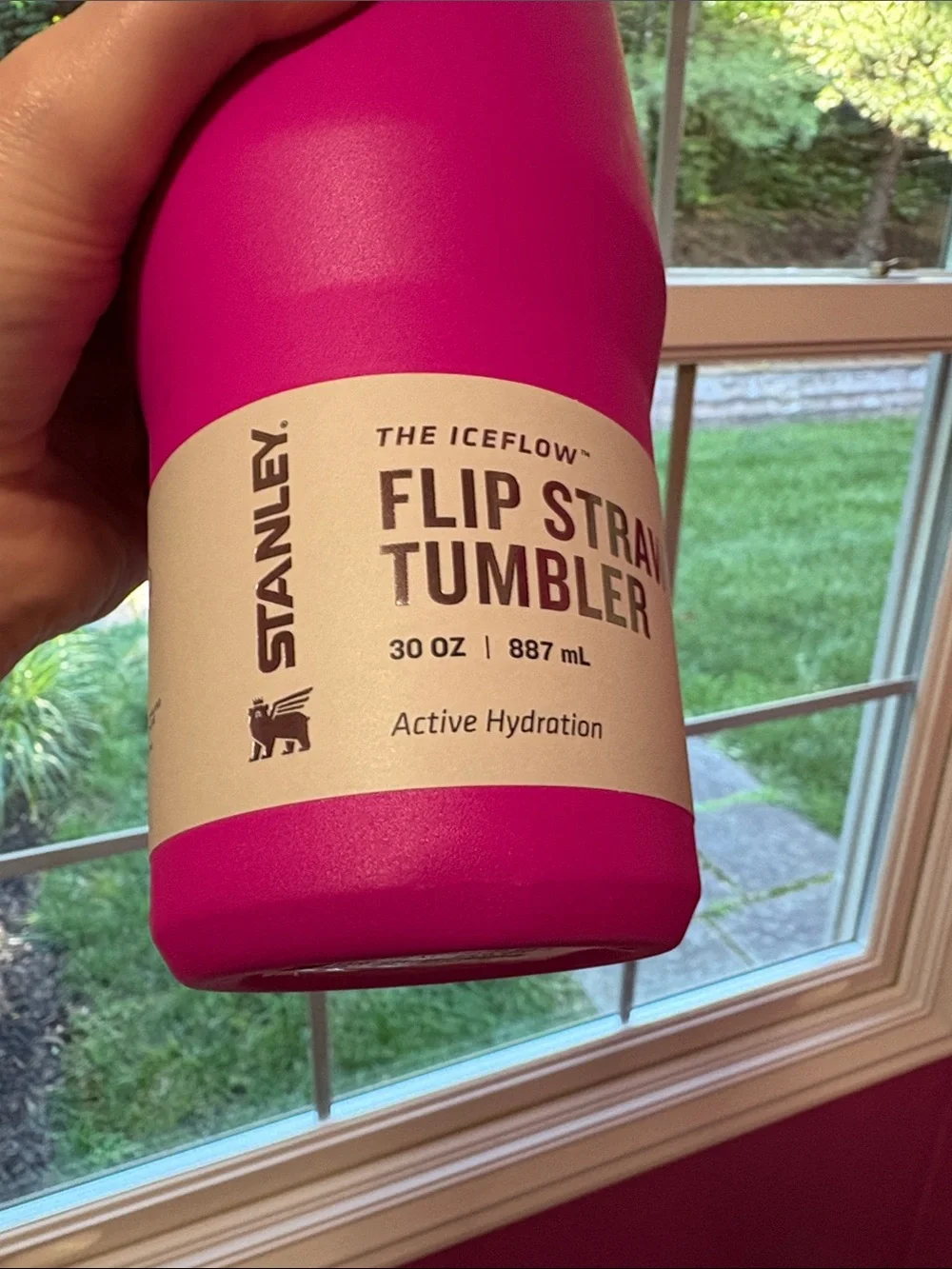 Stanley Pink Flip Straw Tumbler with Light Pink Handle 30 oz NWT - Picture 5 of 7